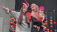 Nissa Sabyan, Ria Ricis dan Baby Moana (Sumber: Instagram/riaricis1795)