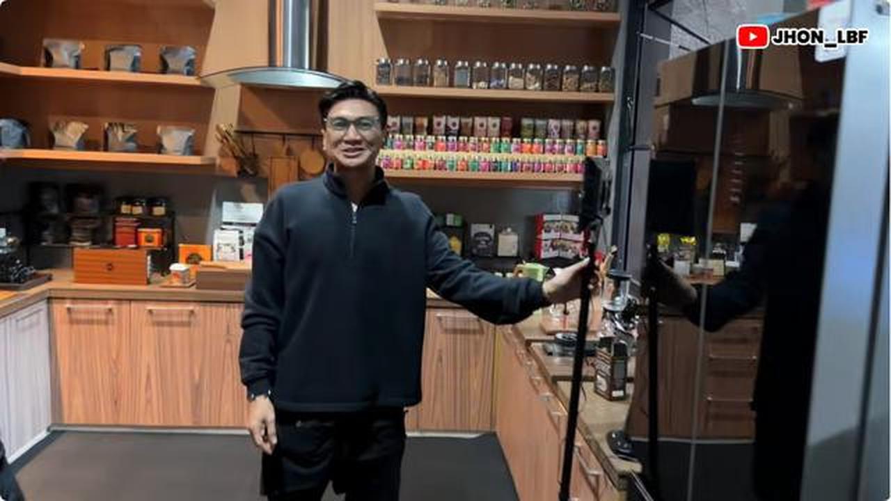 Intip 6 Potret Dapur Anji Manji, Minimalis Open Space Bernuansa Kayu