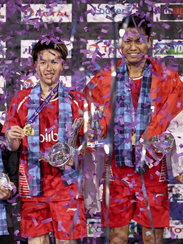 Tontowi Ahmad, Liliyana Natsir, Bulutangkis
