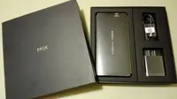Unboxing Xiaomi Mi MIX 2: Bodi Lebih Seksi, Nyaris Tanpa Bezel