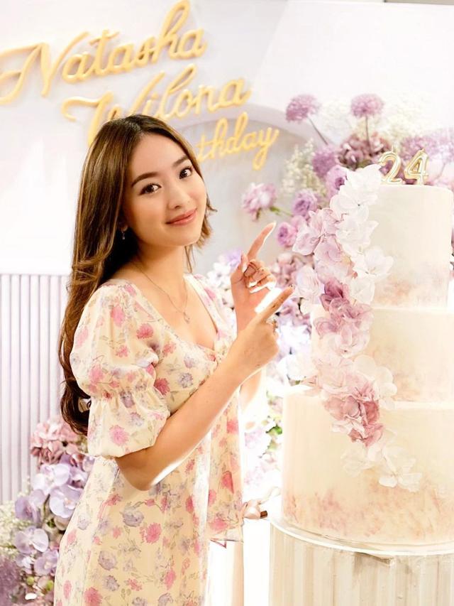 Dapat Kejutan dari Verrell Bramasta, Ini 7 Momen Ulang Tahun Natasha Wilona
