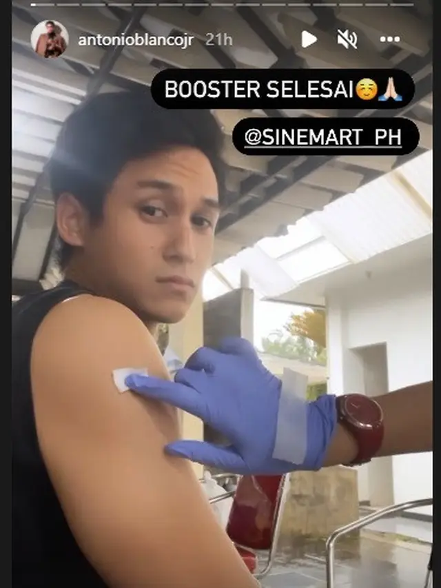 Bintang Buku Harian Seorang Istri jalani vaksin booster (Foto: Instagram/@antonioblancojr)