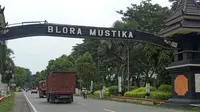 Pemerintah secara serentak menyalurkan bantuan untuk warga terdampak Covid-19, termasuk di Kabupaten Blora, Jawa Tengah. (Liputan6.com/ Ahmad Adirin)
