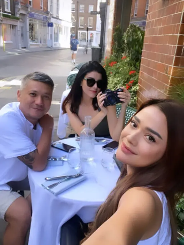 Andi Annisa liburan ke London bareng Medina dan Gading Marten (Foto: Instagram andiannsyah)
