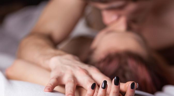 Kartun Orang Ciuman Bibir Gambar Ciuman Mesra Dan Kata Kata Romantis -  Nusagates