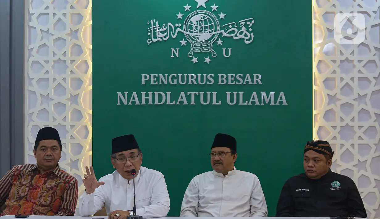 Gus Yahya menambahkan bahwa saat ini PBNU telah melakukan konfirmasi kepada lembaga otonom tempat pengabdian lima kader NU tersebut. (Liputan6.com/Angga Yuniar)