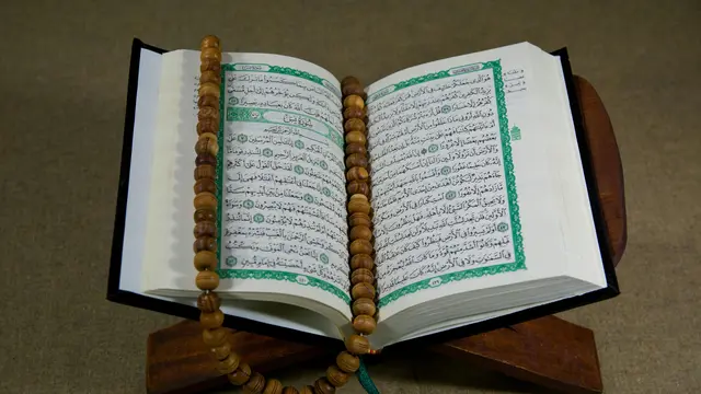 Ilustrasi Al-Qur'an