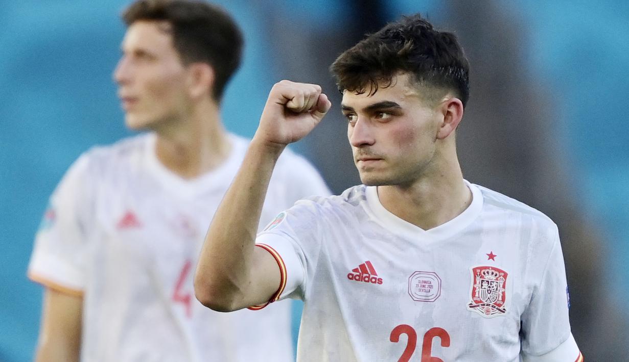 Berkat penampilannya yang luar biasa di ajang ini, pemain yang di gadang-gadang penerus Iniesta dan Xavi itu dinobatkan sebagai pemain muda terbaik di Euro 2020. (Foto: AFP/Javier Soriano)