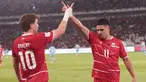 Ragnar Oratmangoen merayakan gol pembuka Timnas Indonesia ke gawang Singapura dalam laga FIFA ASEAN Cup 2026 di Stadion Utama Gelora Bung Karno (SUGBK), Jakarta, Jumat (25/9/2026). (KLY/Budy Santoso)