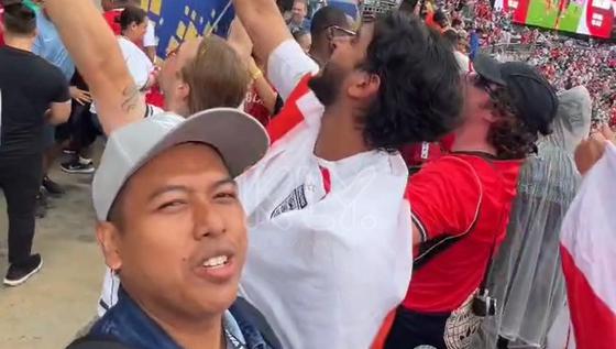 POV: Masuk Circle Suporter Inggris di Piala Dunia 2026, Karaoke Massal "Wonderwall" Pecah!
