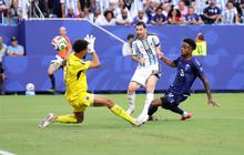 FOTO: Messi Bawa Argentina Melaju ke 16 Besar