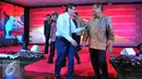 Kemenkumham Yasonna Laoly bersama Menteri Perindustrian, Saleh Husin usai peringatan hari kekayaan intelektual nasional tahun 2015, di Kantor Kemenkumham, Jakarta, Jum'at (30/10/2015). (Liputan6.com/Andrian M Tunay)