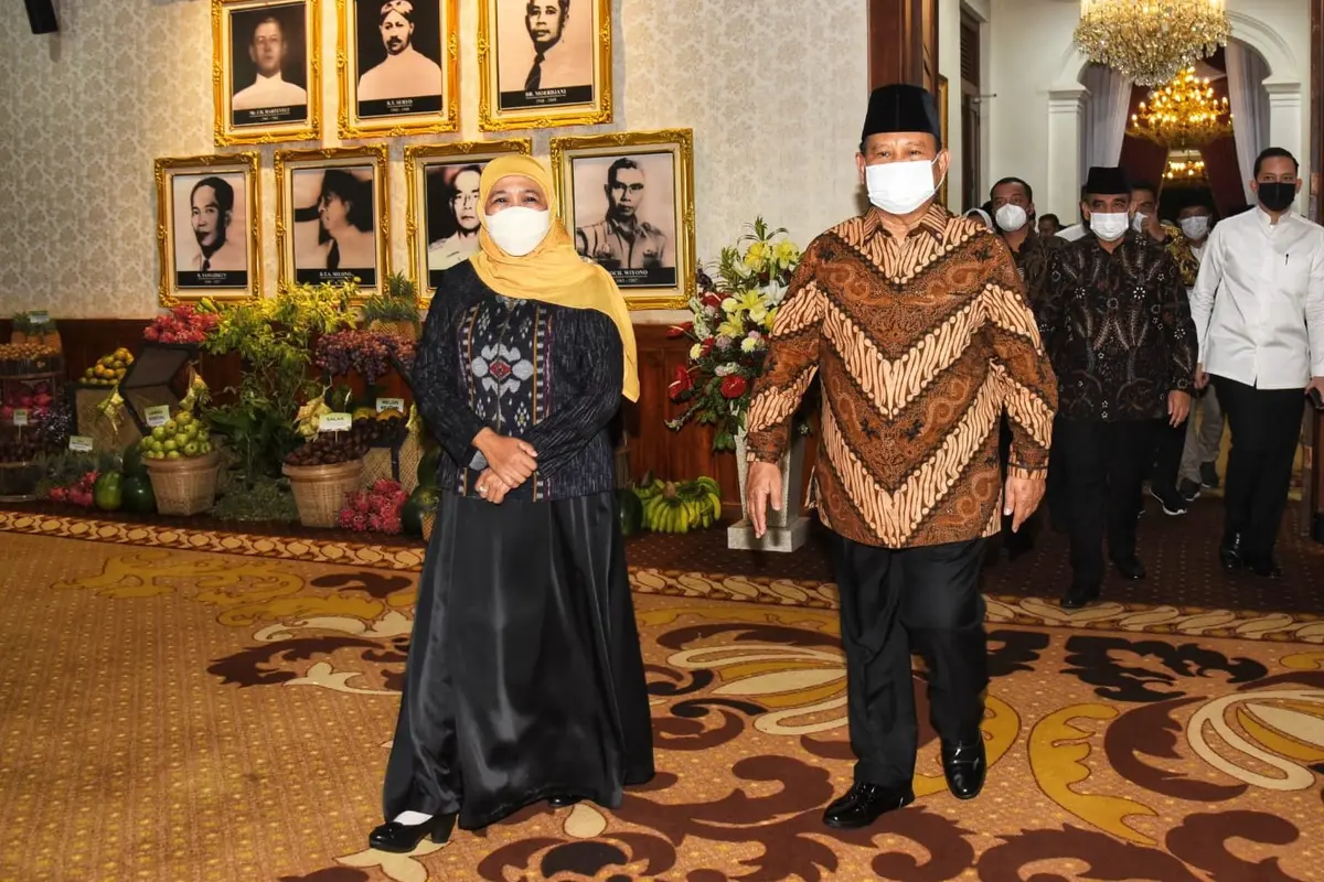 Prabowo Subianto saat bersilaturahmi dengan Gubernur Khofifah di Gedung Negara Grahadi, Surabaya, beberapa waktu lalu. (Istimewa).