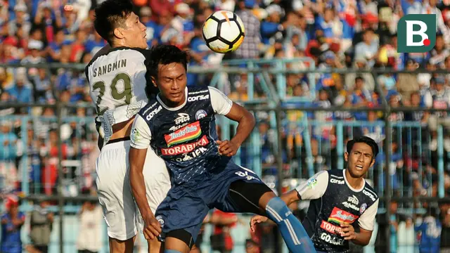 Arema FC vs PS Tira