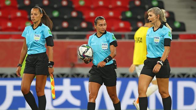 Wasit FIFA, Edina Alves Batista, Neuza Back, Mariana Del Alemida