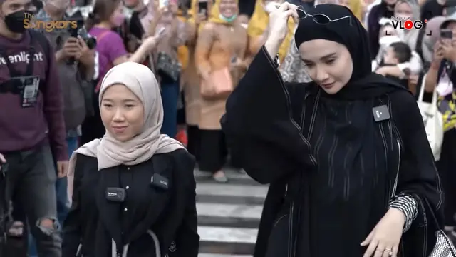 [Fimela] Zaskia Sungkar di CFW