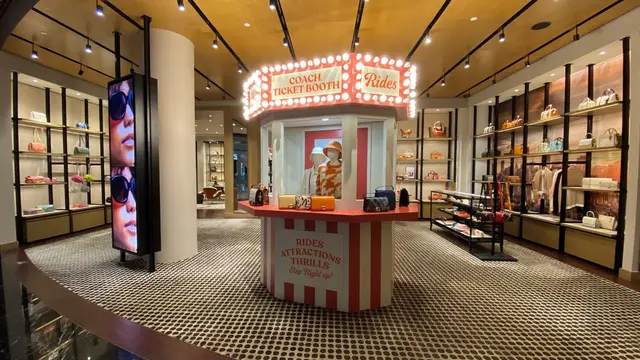 Windows Of The Future Kembali Dihadirkan Coach di Senayan City dengan Konsep Kemeriahan Kota New York