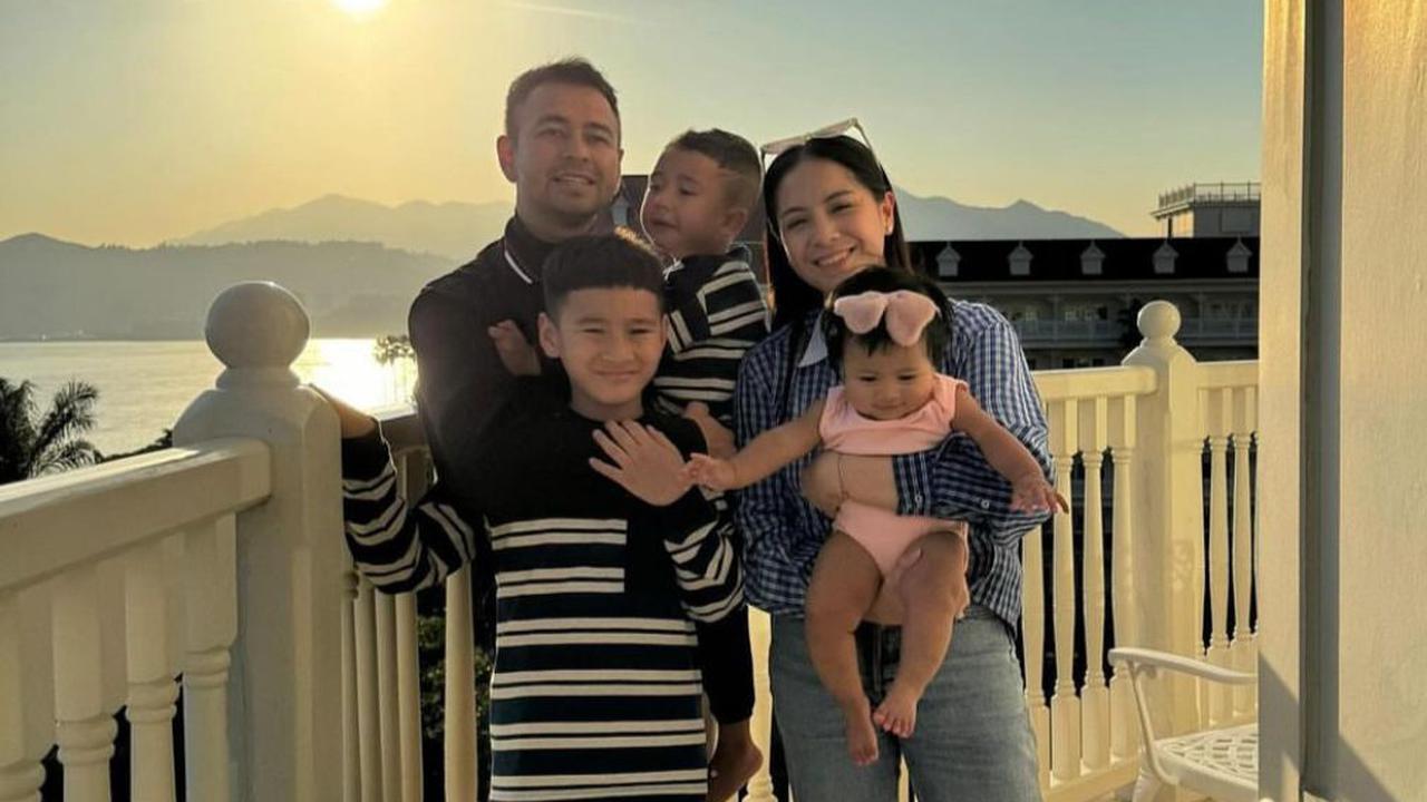 Momen Foto Berpelukan Raffi dan Nagita, Ungkapan Cinta yang Menggetarkan Hati Netizen