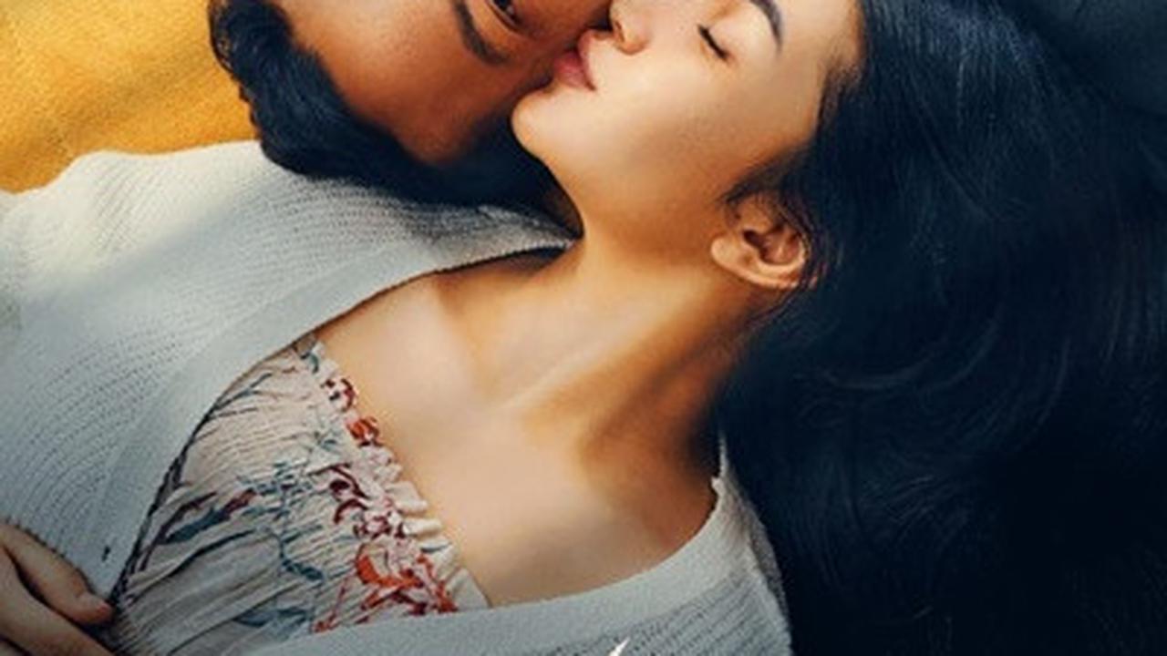 7 Film Nicholas Saputra yang Raup Jumlah Penonton Fantastis, Sudah Nonton Semua?