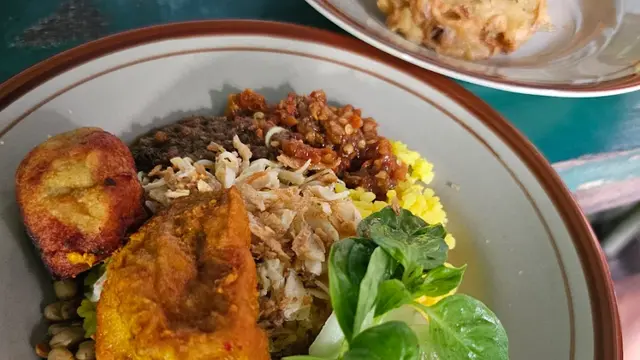 Nasi kuning di Bandung (Foto: Google Maps/Syenni Ong)