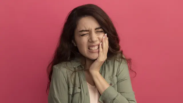 Burxism, Kebiasaan Menggemeretakkan Gigi