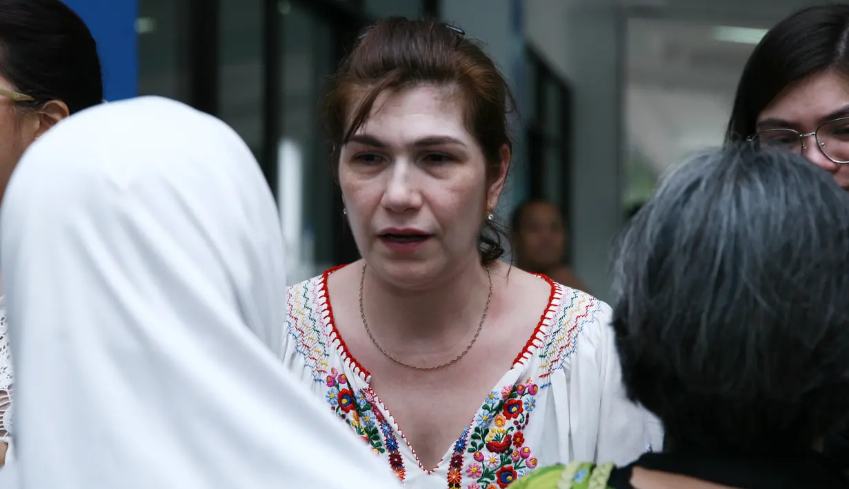 Namun, diantara duka mendalam yang dirasakan, pihak keluarga tak bisa meredam rasa bangganya terhadap mendiang Bondan. (Nurwahyunan/Bintang.com)