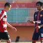 Ilham Udin Armaiyn jadi kapten Selangor FA saat uji coba melawan Madura United di Stadion Gelora Ratu Pamelingan, Pamekasan (4/9/2018). (Bola.com/Aditya Wany)