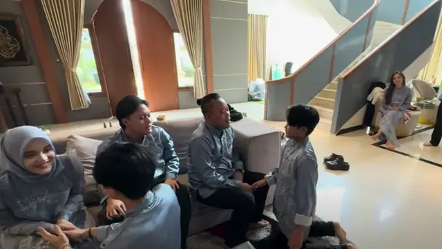 Sule dan Keluarga Sungkeman
