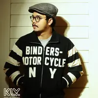 Eksklusif Derby Romero. (Foto: Bambang E. Ros/Bintang.com Digital Imaging: Nurman Abdul Hakim/Bintang.com Stylist: Indah Wulansari/Bintang.com MUA: @rezyandriati Lokasi: Aruba Resto)