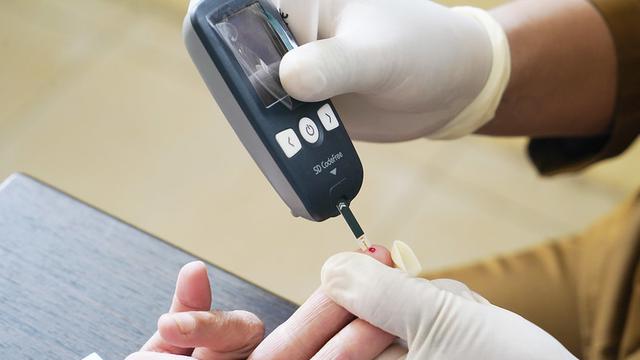 Pemeriksaan Kesehatan Gratis di Surabaya (Dok Kemenkes RI)