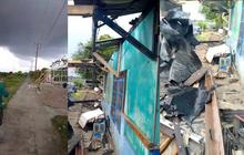Momen Atap Rumah Berhamburan Akibat Puting Beliung Sapu Permukiman Warga di Tulang Bawang Lampung