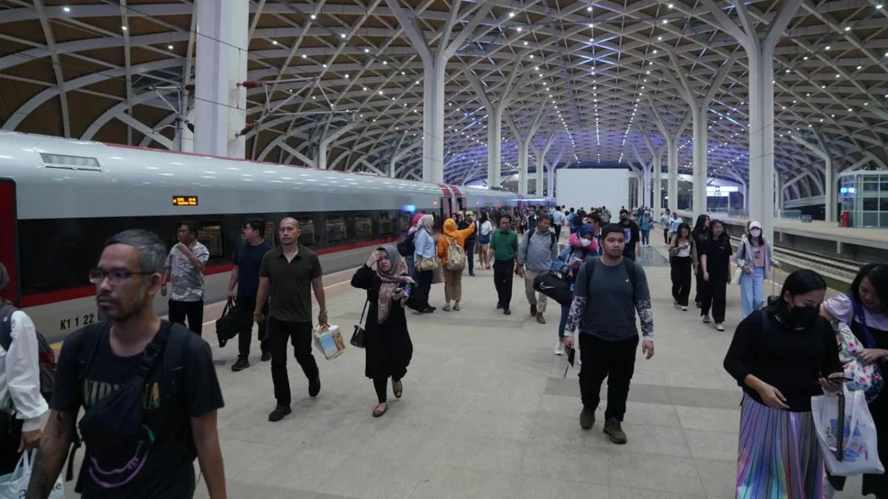 Susiana mengatakan, PLN sudah berkoordinasi dengan PT KCIC sebagai operator Kereta Cepat Jakarta-Bandung.<br>