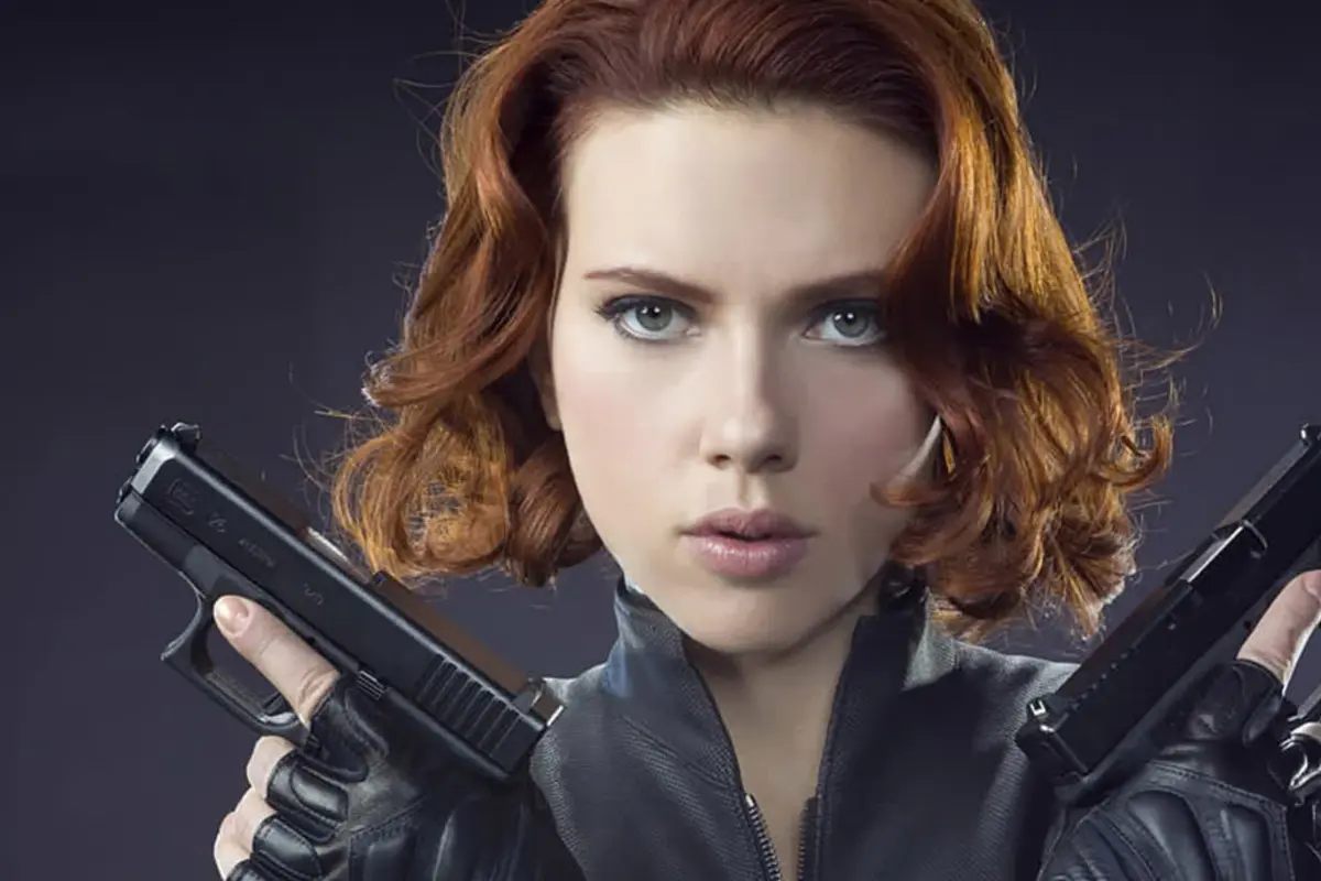 [Bintang] Scarlett Johansson sebagai Black Widow