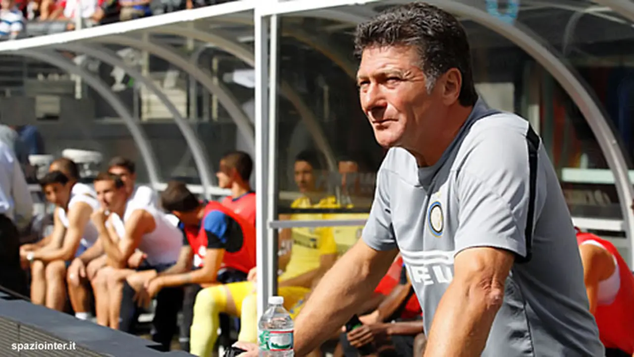 walter-mazzarri-130810b.jpg
