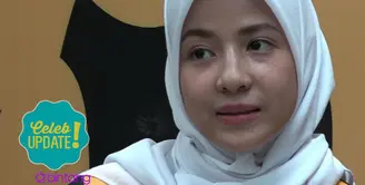 Natasha Rizki berperan jadi anak SMA.