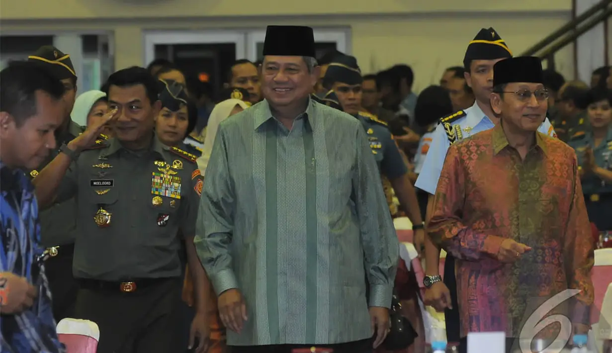 Presiden SBY menghadiri acara buka puasa bersama jajaran TNI, di Mabes TNI, Cilangkap Jakarta Timur, Kamis (3/7/2014) (Liputan6.com/Herman Zakharia)