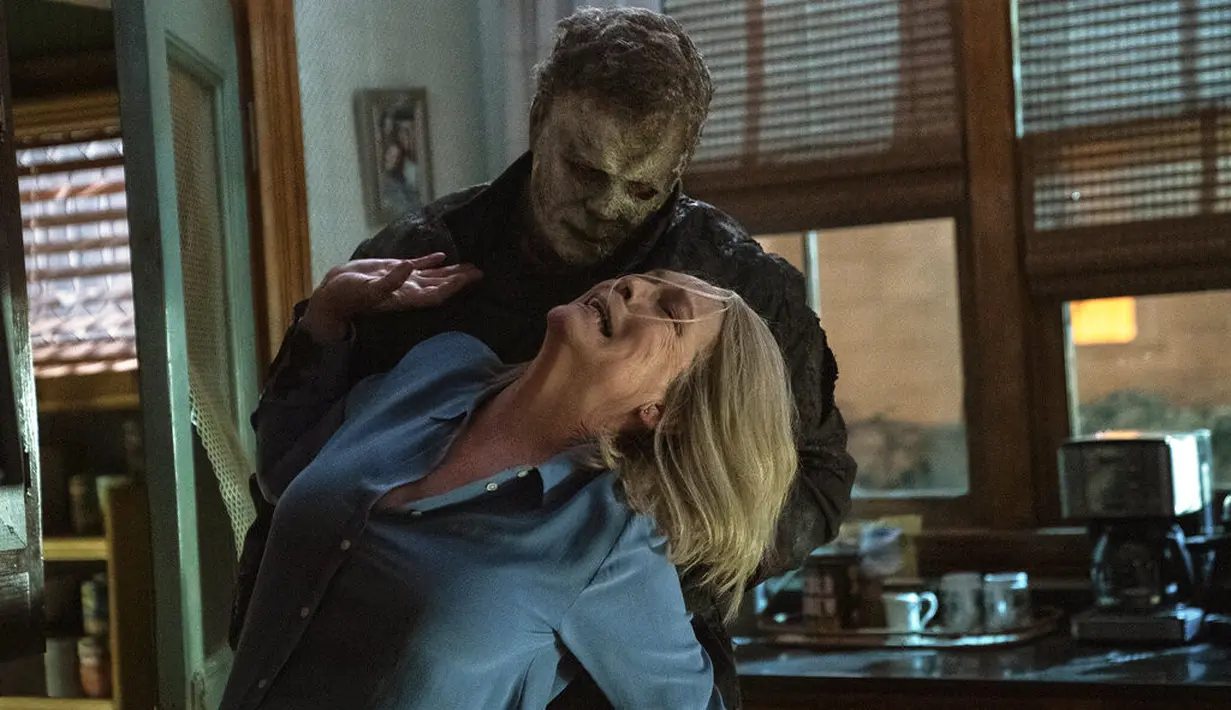 Cuplikan adegan Halloween Ends. (Ryan Green/Universal Pictures via AP)