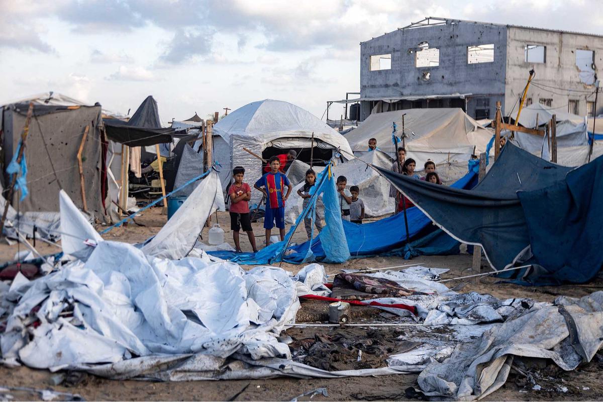 FOTO: Tak Ada Tempat Aman di Gaza, Tenda Pengungsi Kembali Jadi Sasaran Serangan Udara Israel