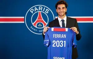 Ferran Torres Resmi Gabung PSG dari Barcelona