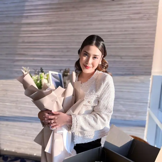 6 Potret Terbaru Artis Andania Suri Sudah Berkeluarga, Menikah di Usia 23 Tahun