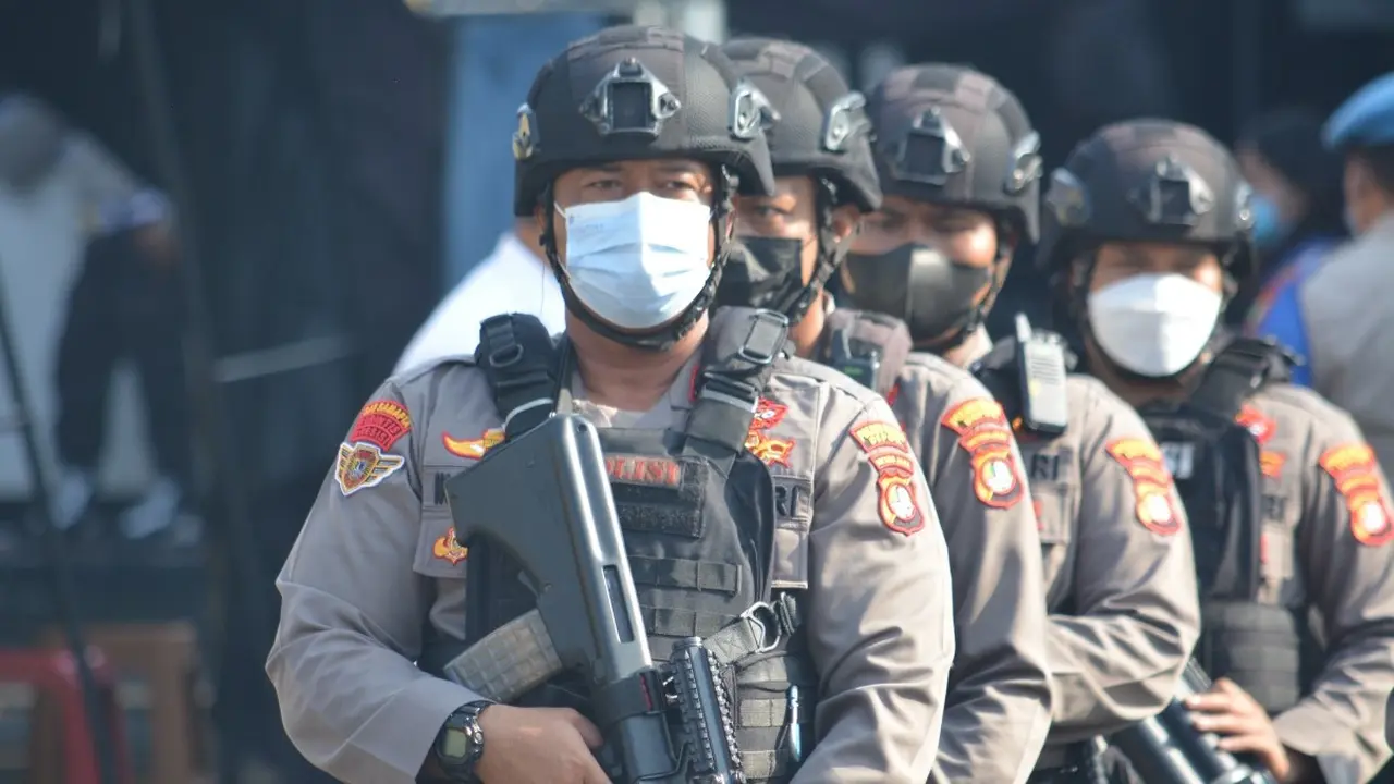 Polres Metro Depok saat menggelar pasukan pengamanan Natal dan tahun baru