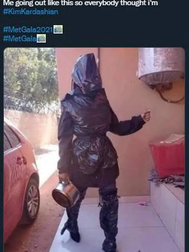 5 Potret Parodi Netizen Hadiri Met Gala Ini Bikin Tepuk Jidat
