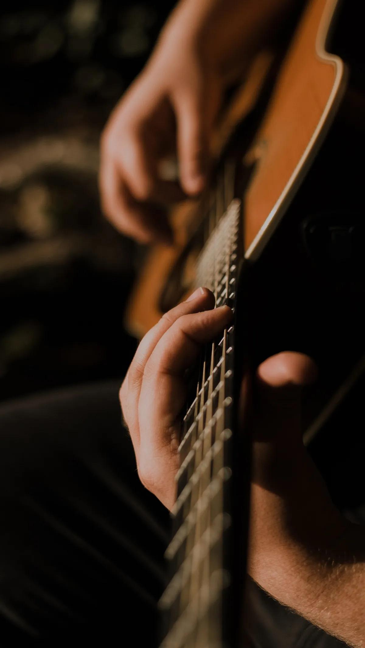 1. Bermain Musik