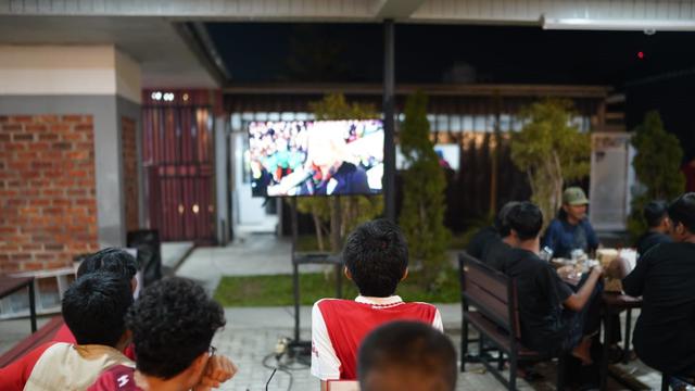 Roaring Night yang dipersembahkan oleh jaringan jemat dan cepat Tri Pangkalpinang