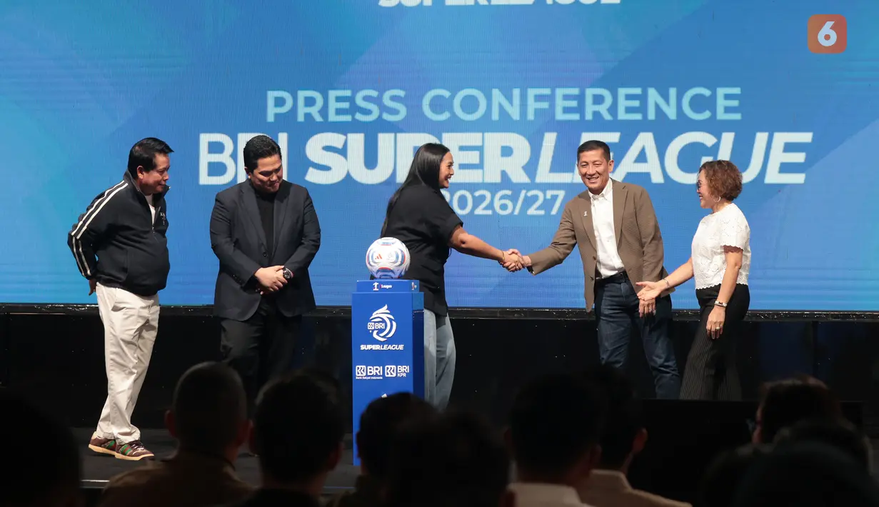 Peluncuran BRI Super League 2026/2027 dihadiri Ketua Umum PSSI Erick Thohir, Direktur Utama PT Bank Rakyat Indonesia (Persero) Tbk (BRI) Hery Gunardi, Direktur Utama I.League Ferry Paulus, dan Director of Emtek Media Harsiwi Ahmad di SCTV Tower, Jakarta, Selasa (1/9/2026). (KLY/Budy Santoso)