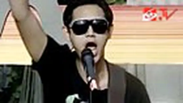 Bondan feat Fade 2 Black - Kroncong Protol