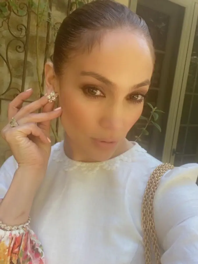 Cincin Tunangan Paling Menghebohkan di Tahun 2022 dari 6 Seleb Dunia Ini, Milik Jennifer Lopez Capai Harga Rp73,4 Miliar