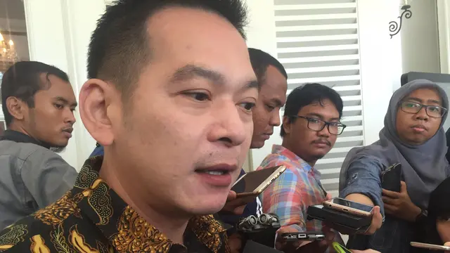 Wakil Sekretaris Jenderal PKB, Daniel Johan menemui Gubernur DKI Jakarta Basuki Tjahaja Purnama alias Ahok di Balai Kota Jakarta pagi ini.