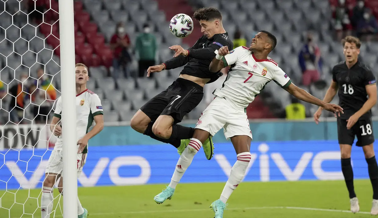 Kai Havertz. Satu-satunya striker Jerman yang mampu menyumbang gol di fase grup. Menghadapi Inggris, bukan tidak mungkin ia akan menjadi kartu truf Jerman karena telah hafal gaya permainan para pemain Inggris yang telah dijumpainya bersama Chelsea di Premier League. (Foto: AP/Pool/Matthias Schrader)