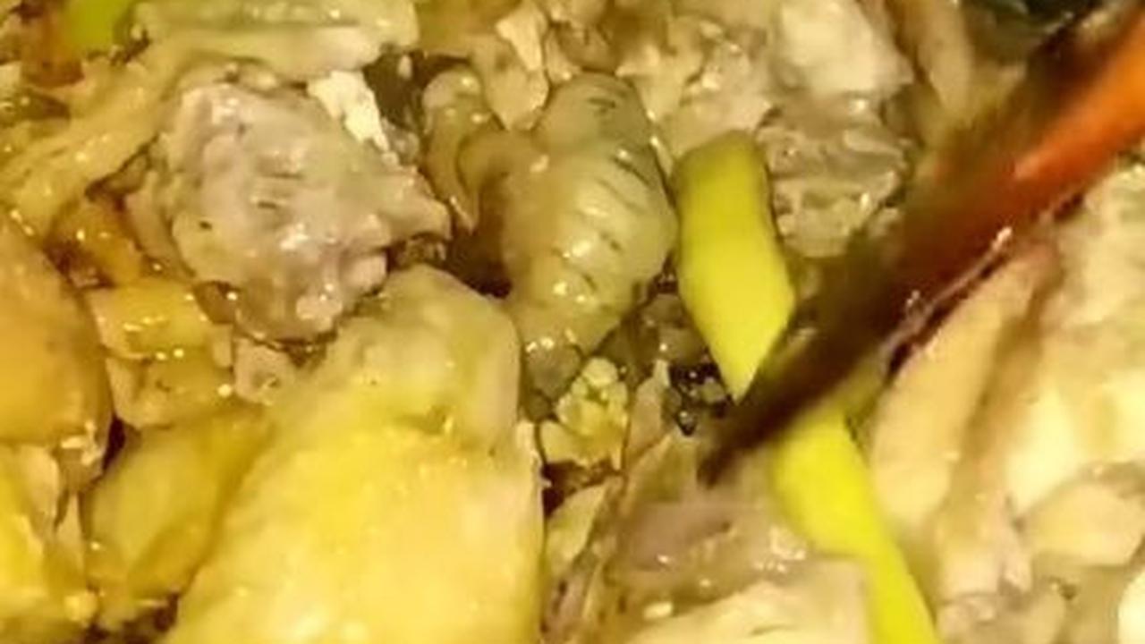 Tumis Bumbu dan Masak Ayam